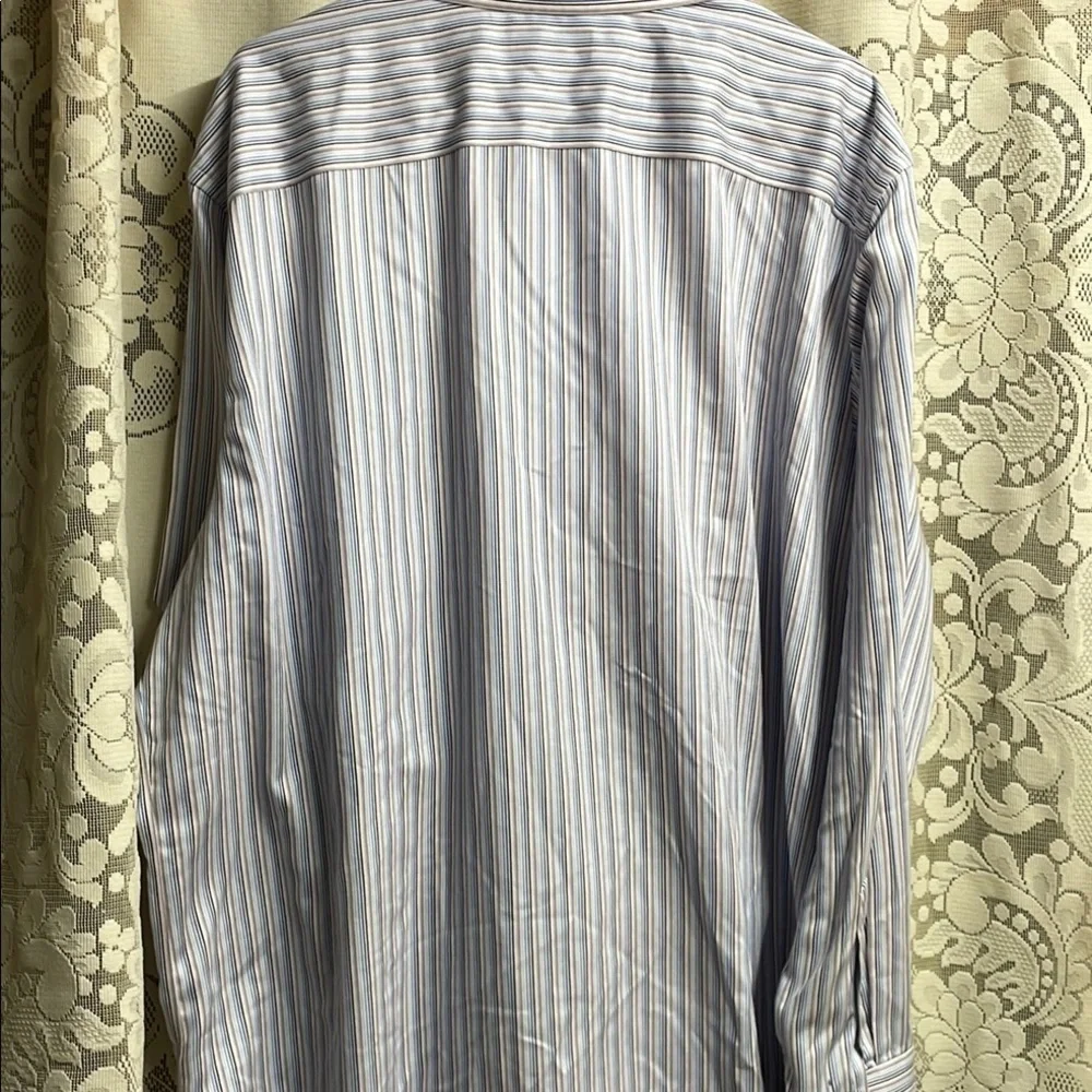 Banana Republic 100% cotton Men's Blue Striped Shirt